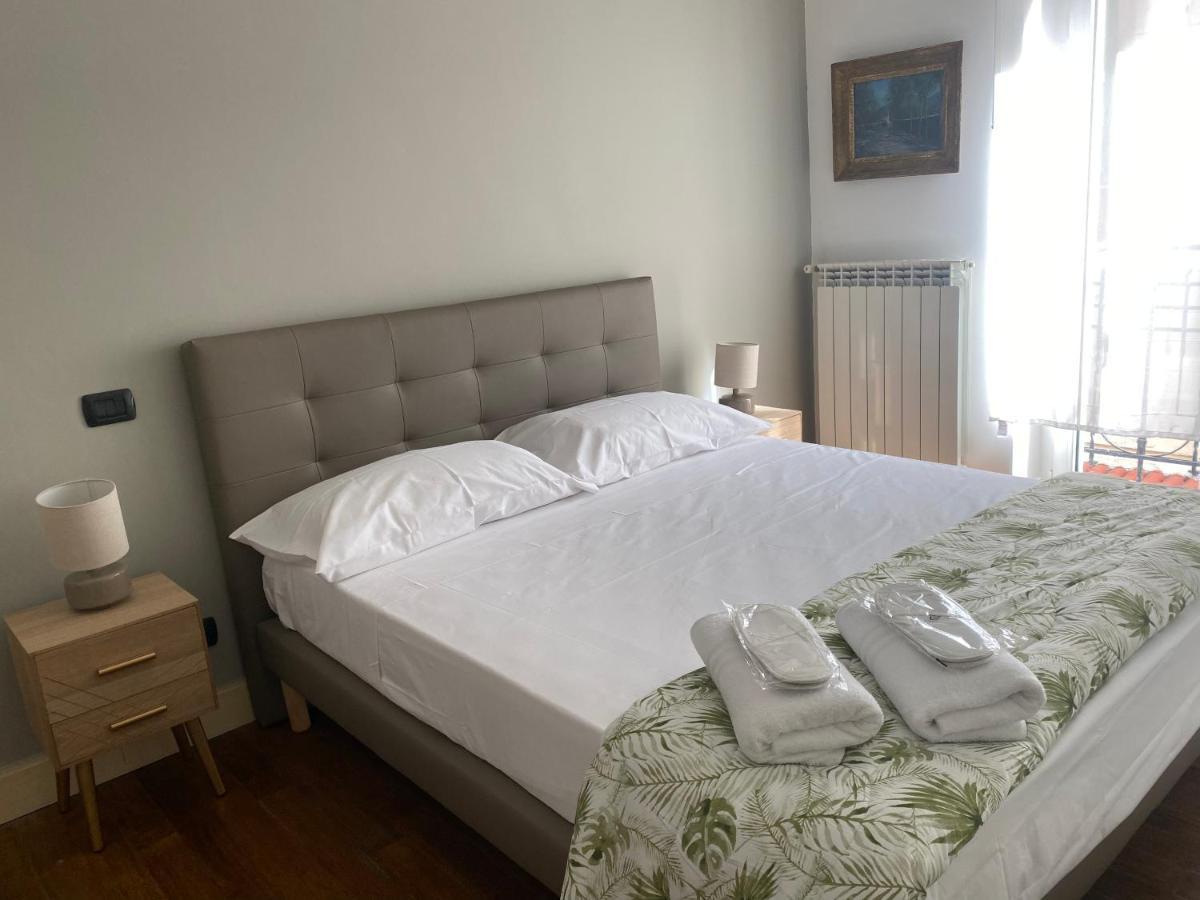 “La Pinta” Elegante Appartamento Al Vomero Neapol Zewnętrze zdjęcie